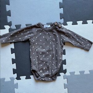 EUC Jamie Kay Brown Pear print Onesie 3-6M